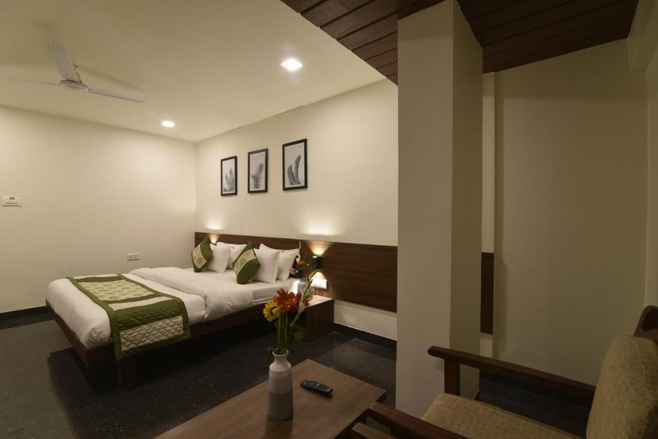 Hotel Clove Bijāpur Exterior foto