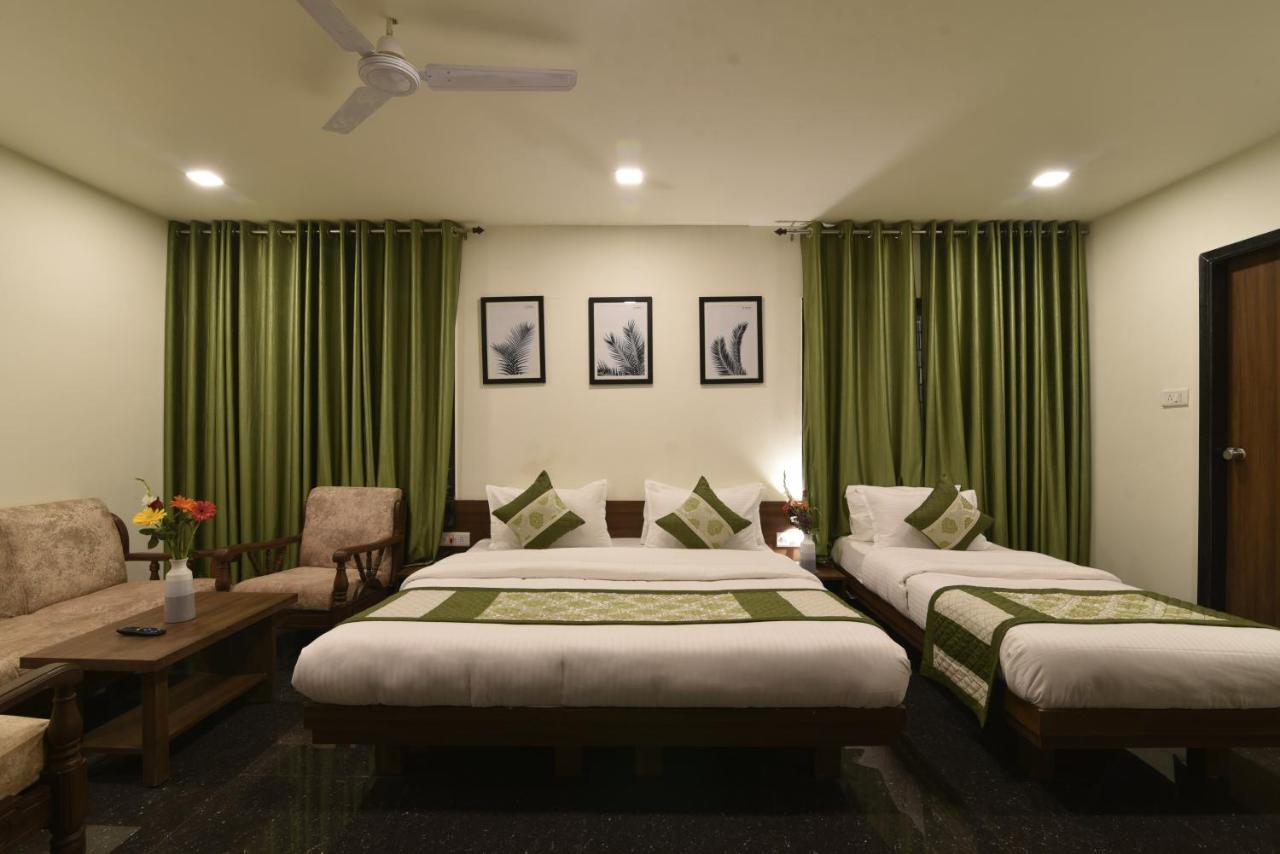 Hotel Clove Bijāpur Exterior foto
